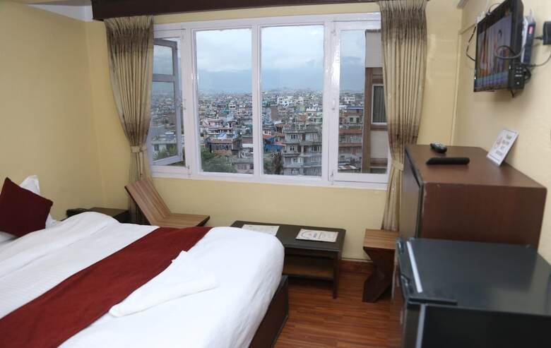 Hotel Holy Temple Tree & Chautari Cafe.