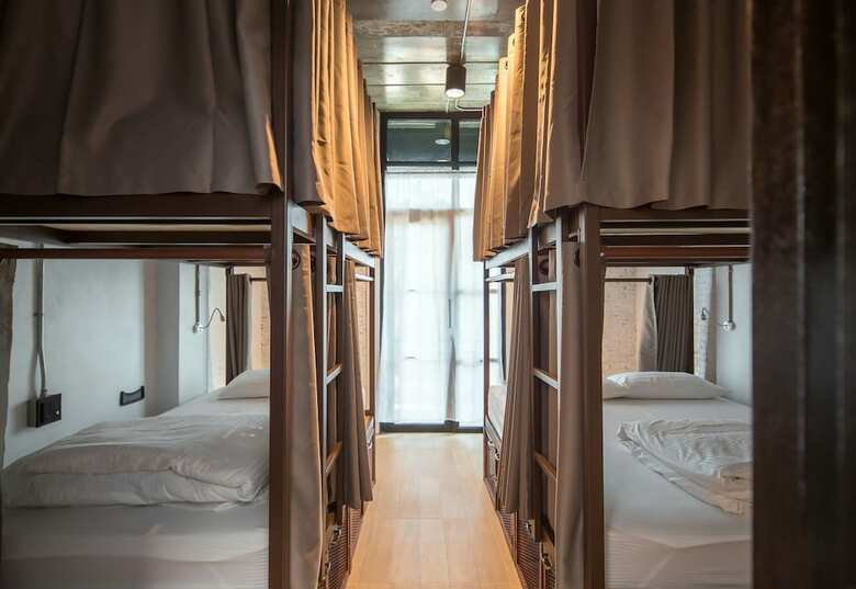 Hostal Yindee Travellers Lodge