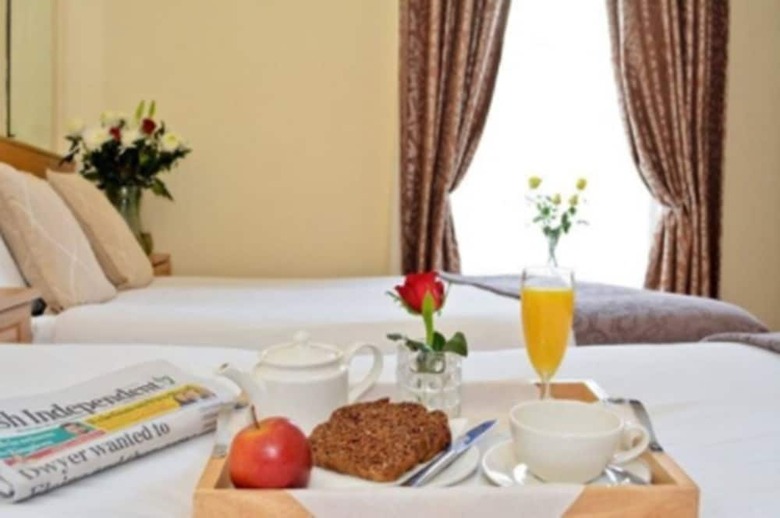 Hotel Celtic Lodge Guesthouse - Restaurant & Bar