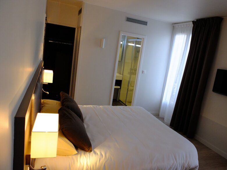 Hotel H�tel De Flore