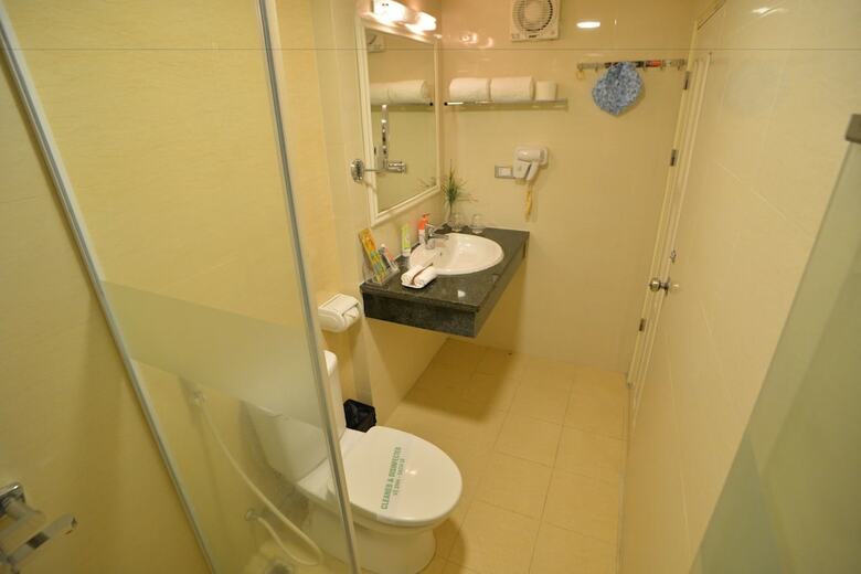 A25 Hotel - Dich Vong Hau