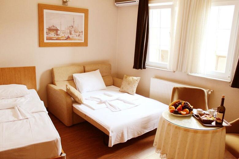 Agora Boutique Hotel & Bistro