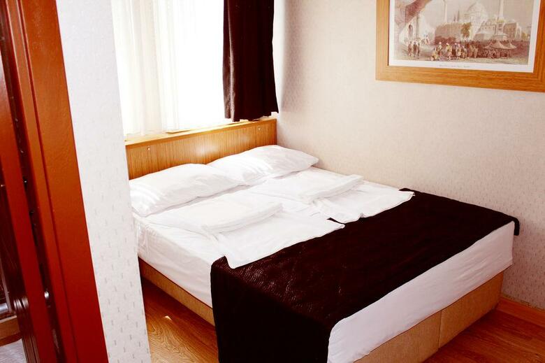 Agora Boutique Hotel & Bistro