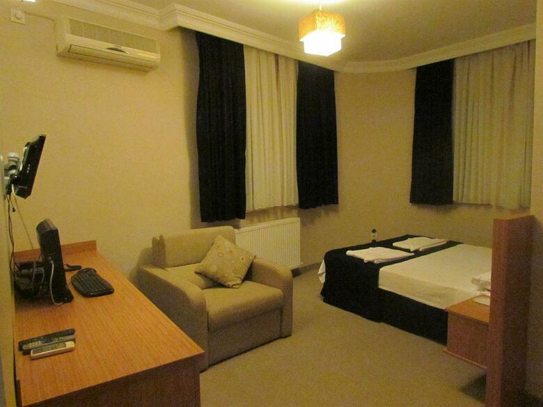 Agora Boutique Hotel & Bistro
