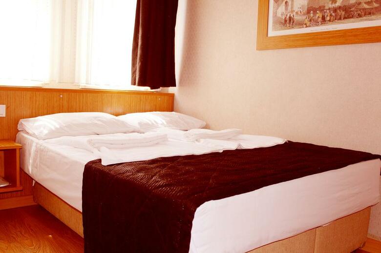 Agora Boutique Hotel & Bistro