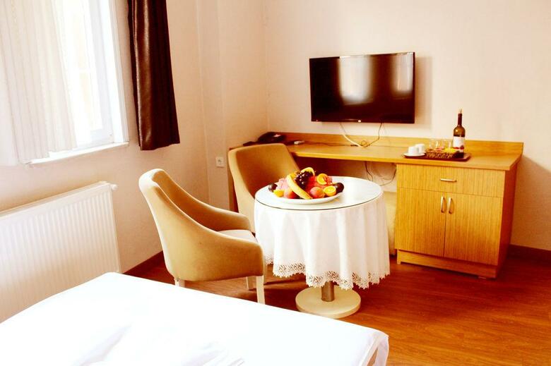 Agora Boutique Hotel & Bistro