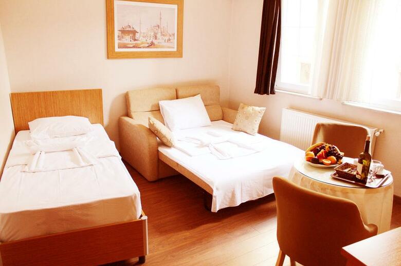 Agora Boutique Hotel & Bistro