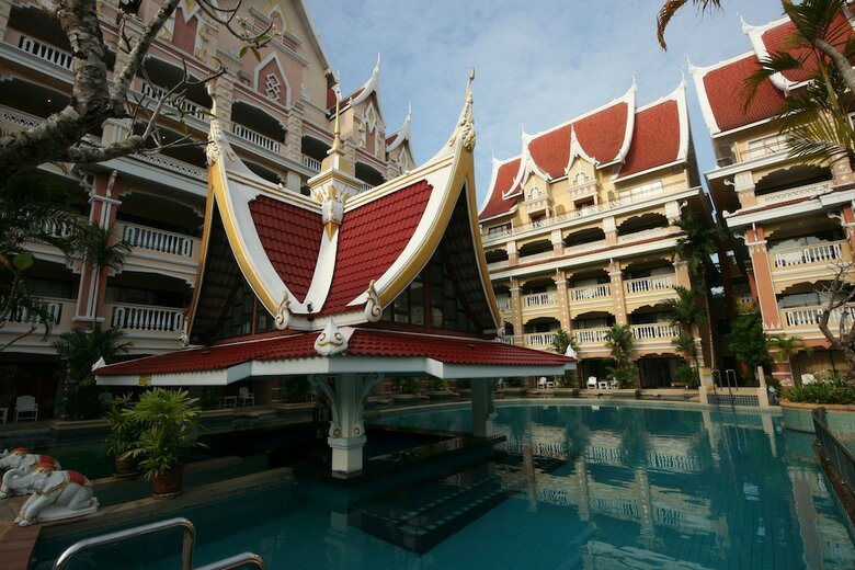 Hotel Aonang Ayodhaya Beach Resort