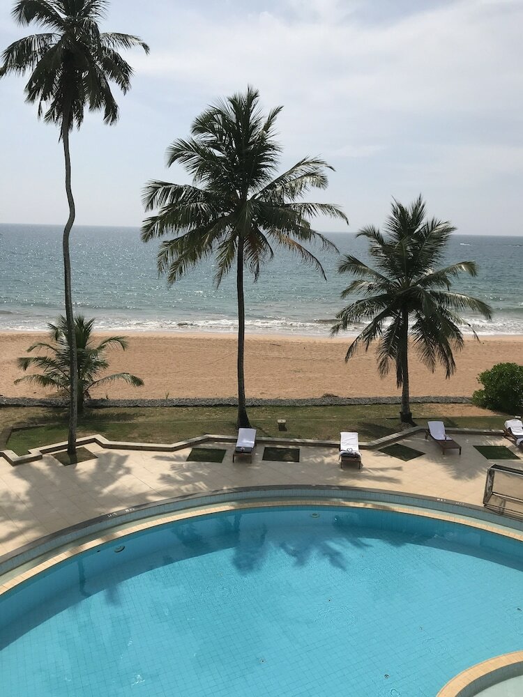 Hotel Induruwa Beach Resort