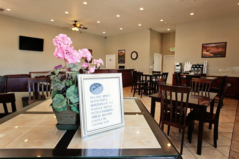 Hotel National 9 Price