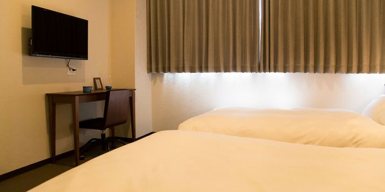 Osaka Port Hotel L'espoir
