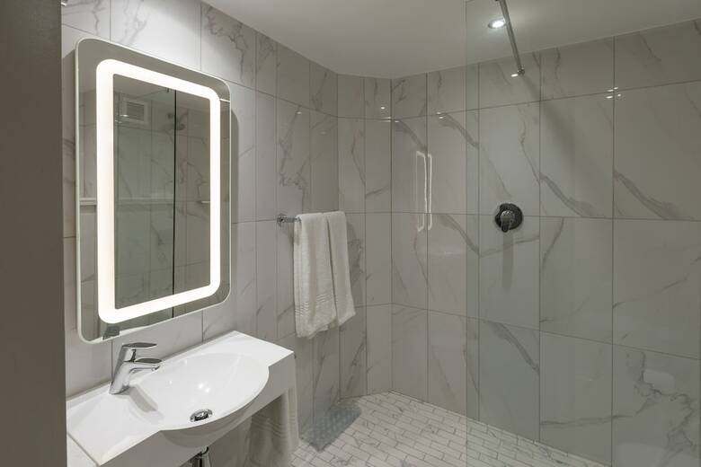 Hotel Stayeasy Emnotweni