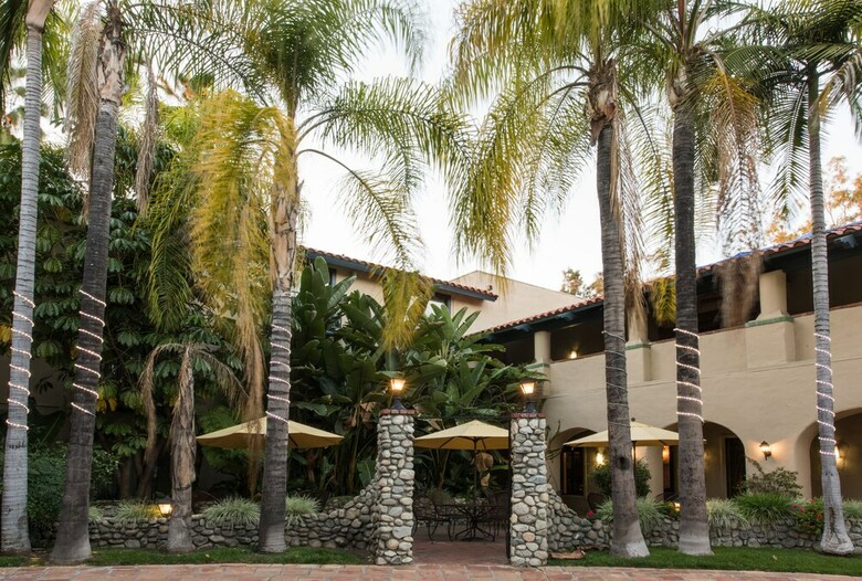 Vanllee Hotel And Suites