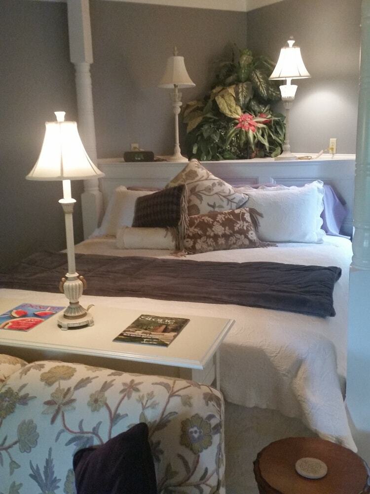 Spahn House Bed And Breakfast