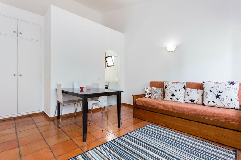Bed & Breakfast Vila Sta Teresinha Suites