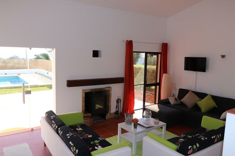 Bed & Breakfast Vila Sta Teresinha Suites