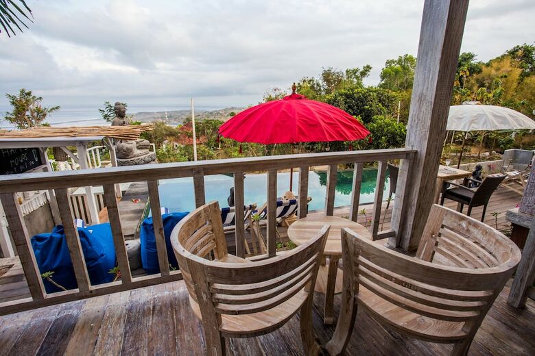 Bed & Breakfast The Puncak Sunset Ceningan