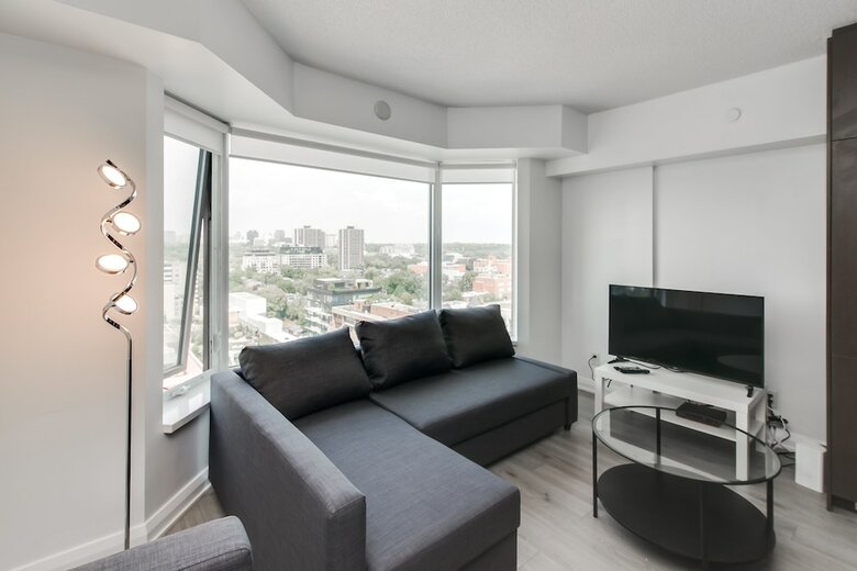 Execstay - Luxury Yorkville Suites