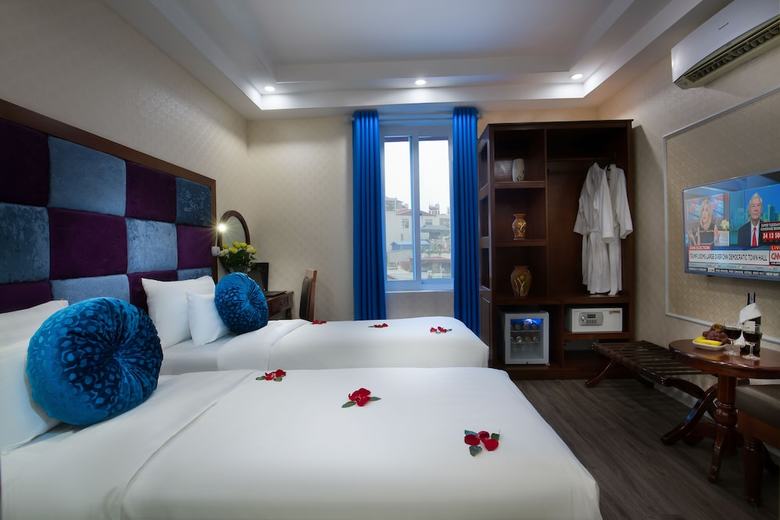 Olympus Old Quarter Hotel