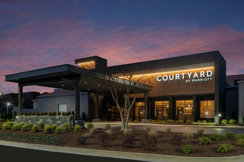 Hotel Courtyard By Marriott Nashville Airport