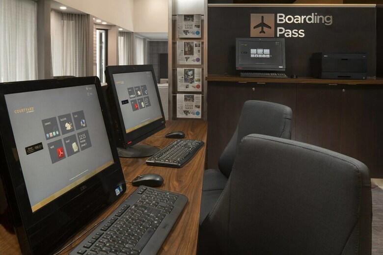 Hotel Courtyard By Marriott Nashville Airport