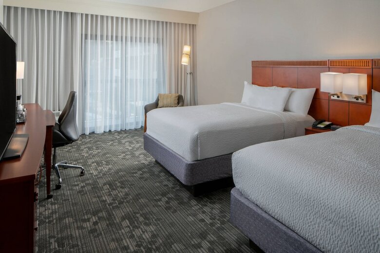 Hotel Courtyard By Marriott Nashville Airport