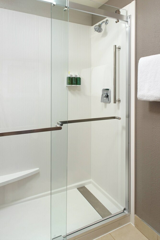 Hotel Courtyard By Marriott Nashville Airport