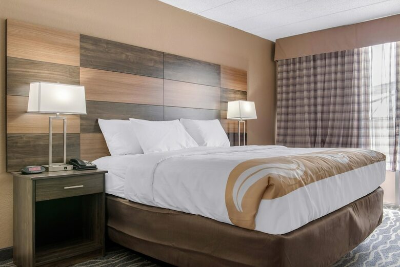 Hotel Quality Inn And Conference Center