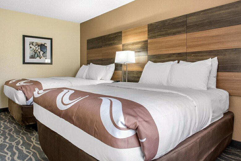 Hotel Quality Inn And Conference Center