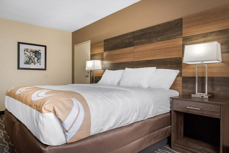 Hotel Quality Inn And Conference Center