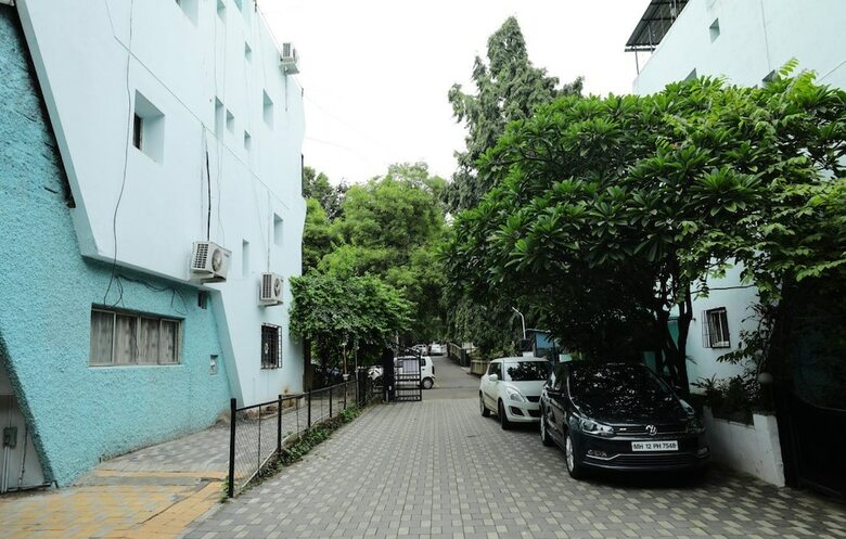 Lofty Seasons Service Apartments