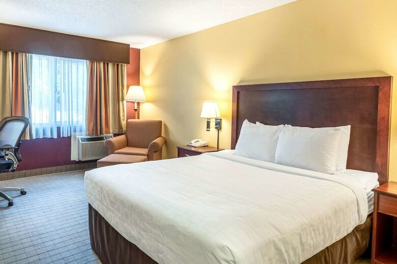Clarion Hotel Seattle Airport