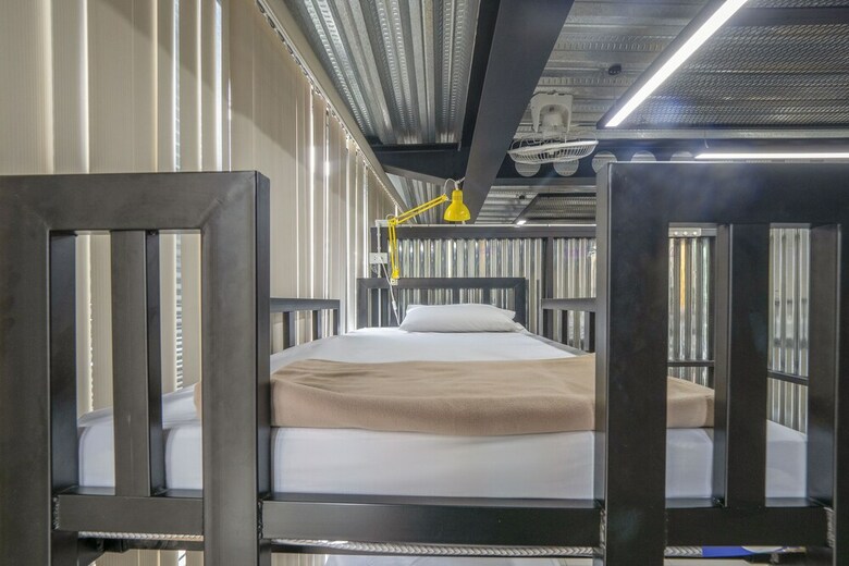 Hostal Guyasuka Ratchada - Hostel