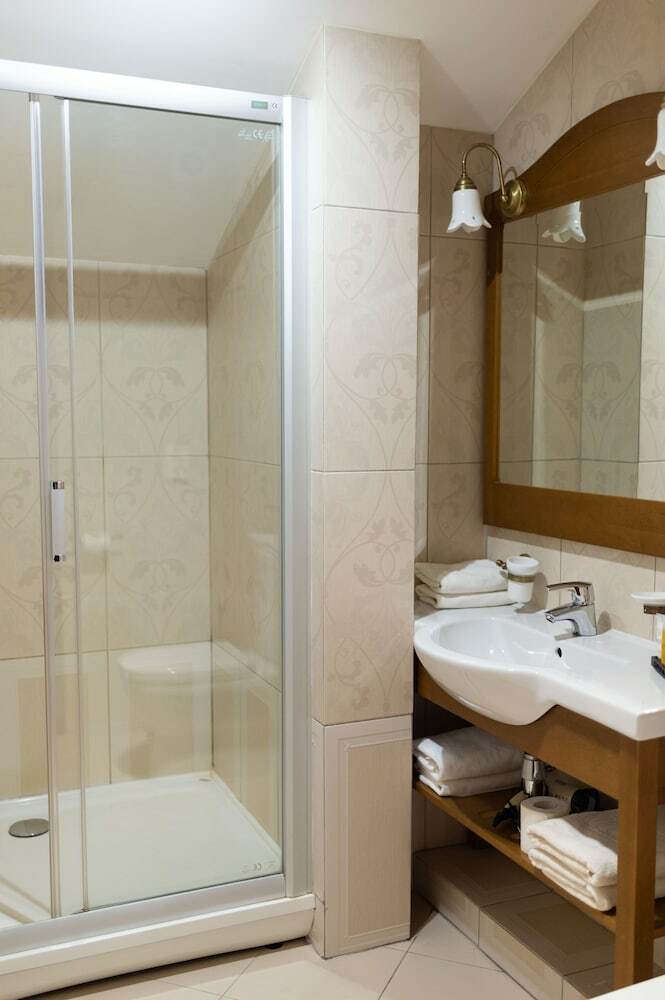 Altun Estate Hotel Barskiy Fligel