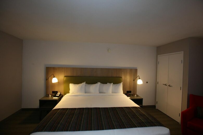 Hotel Greentree Inn & Suites