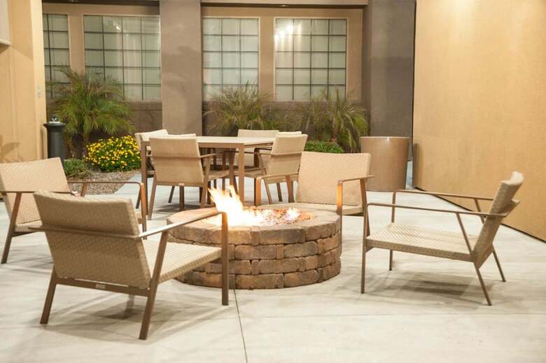 Hotel Greentree Inn & Suites