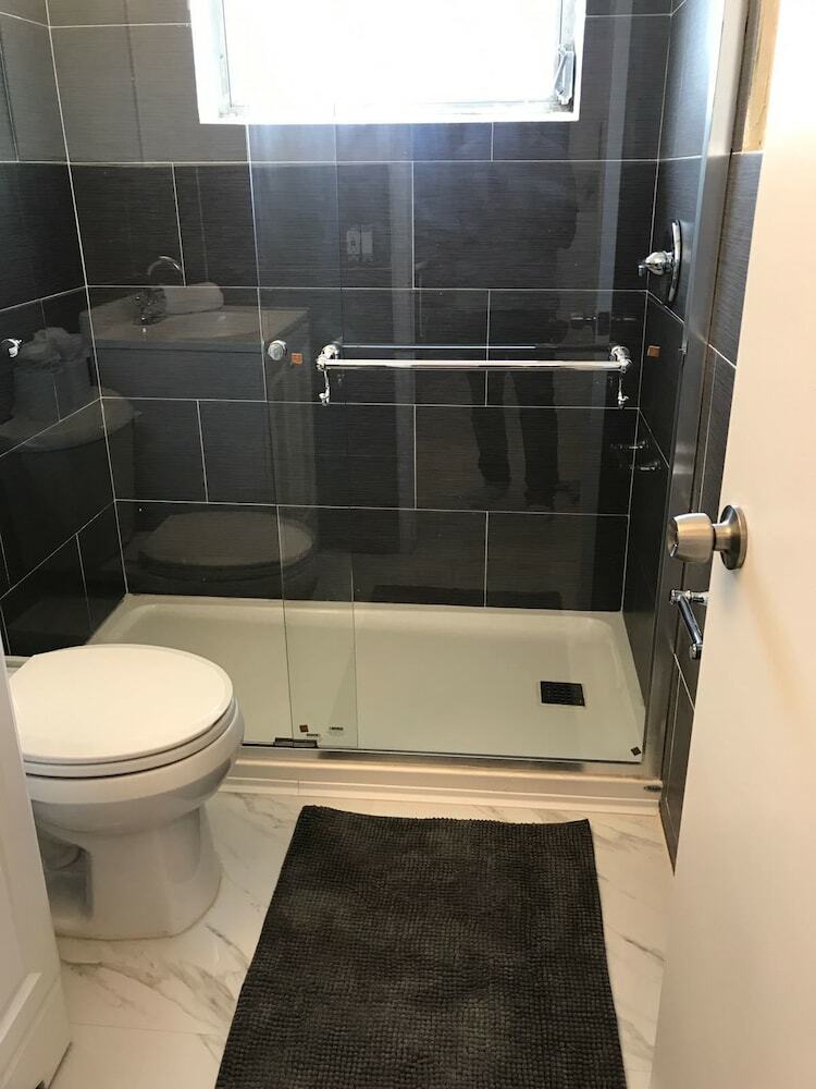 Hallandale Beach Apartments