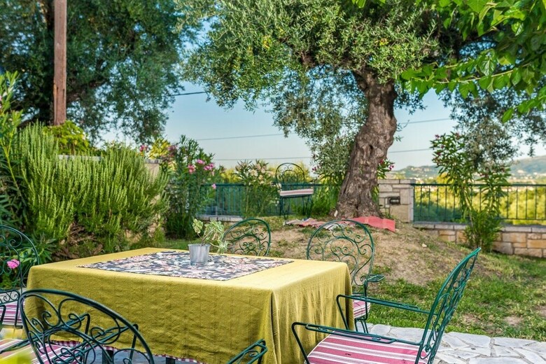 Villa Liofyto Apartments