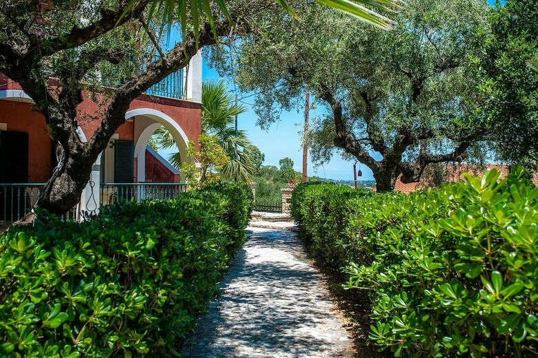 Villa Liofyto Apartments