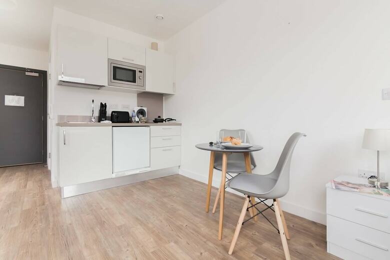 Apartamentos Spacious And Elegant City Centre Studio!