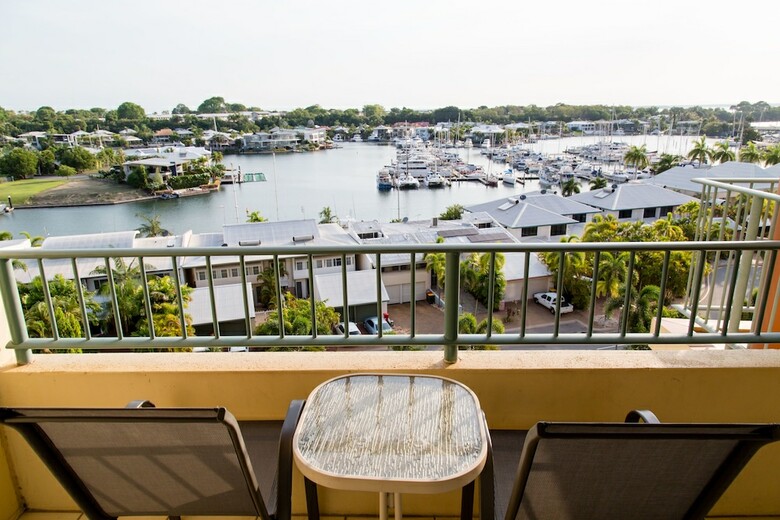 Apartamentos Cullen Bay Resort