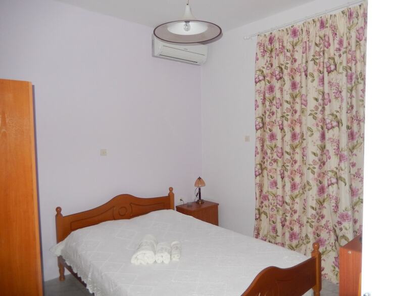 Apartamentos Agrambeli Plaka