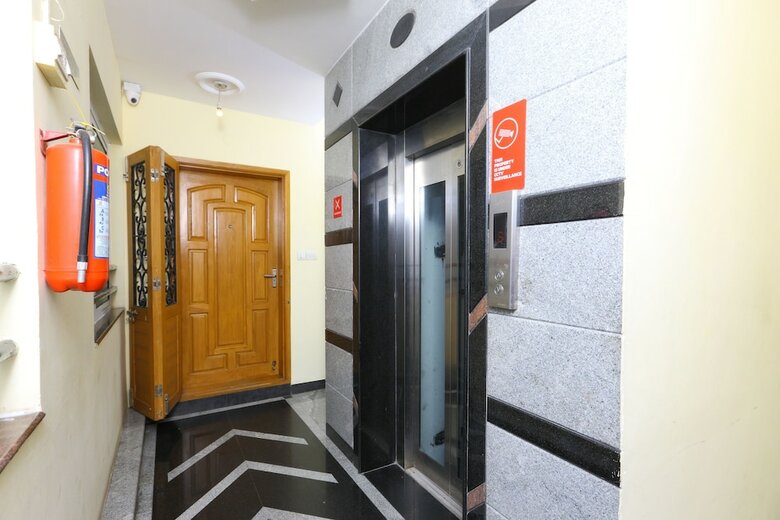Hotel Oyo 15133 Sharon Residency