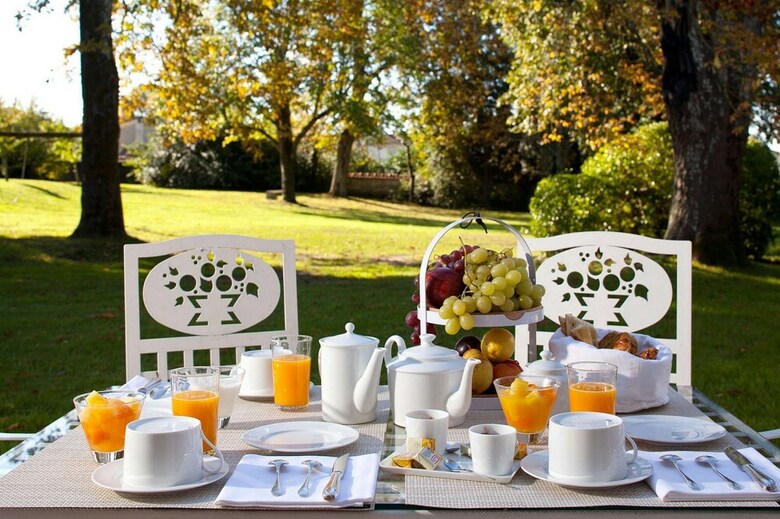 Hotel Ch�teau Ormes De Pez