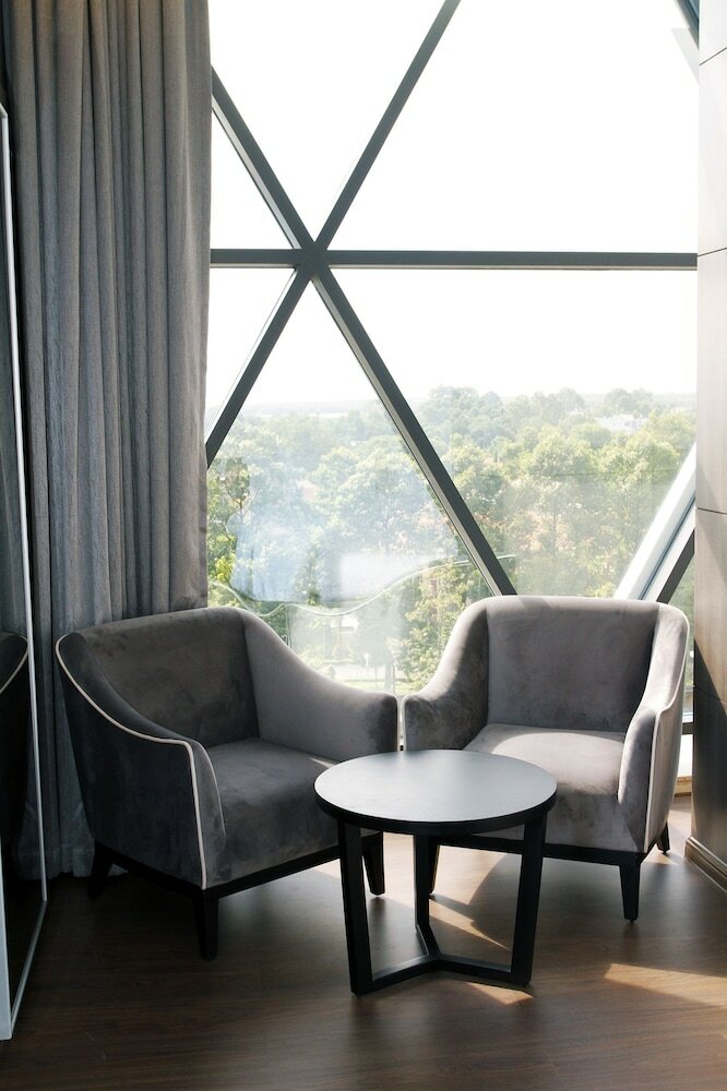 The Mira Central Park Hotel