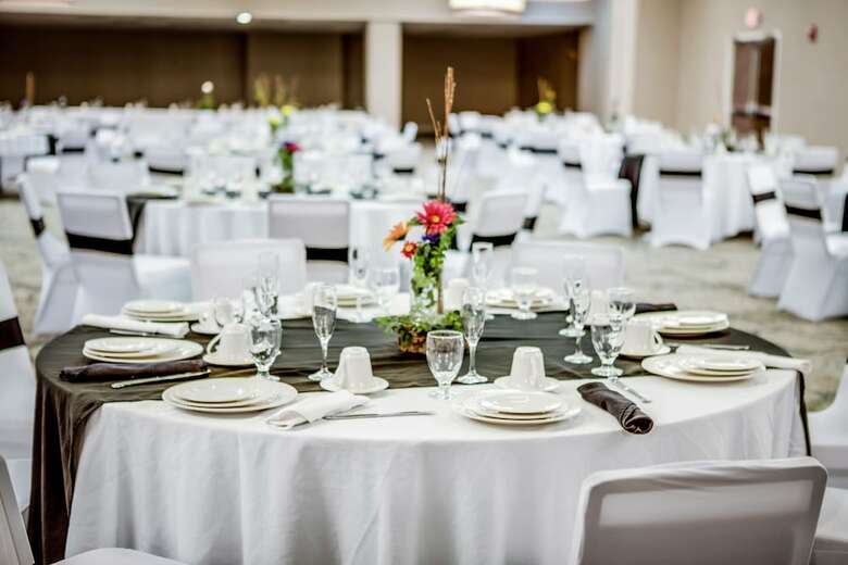 Hotel Doubletree By Hilton Huntington