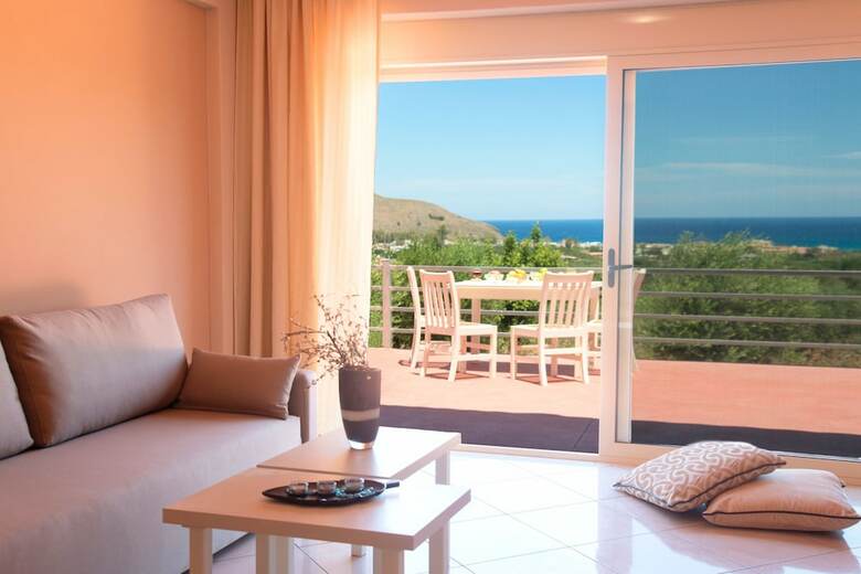 Aqua Blue Villas With Heated Pool