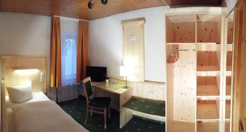 Hostal Gasthaus Zur �lm�hle
