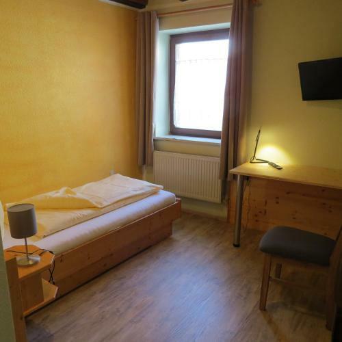 Hostal Gasthaus Zum Lamm