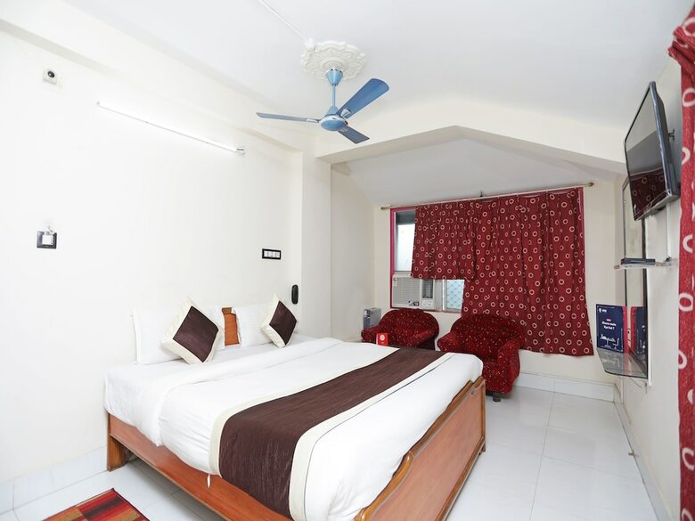Hotel Oyo 11631 Star Inn